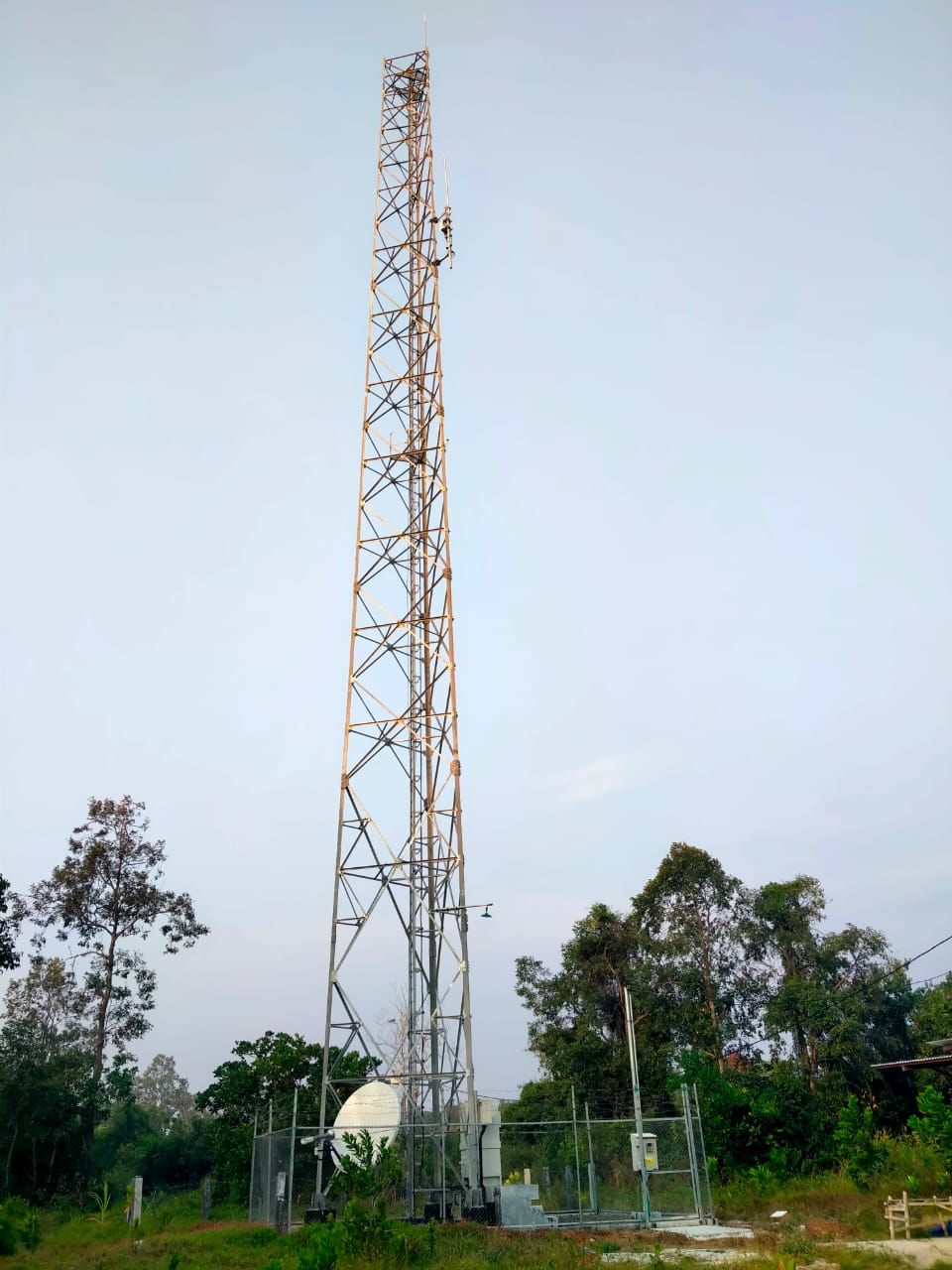 Sejak Didirikan, Tower BTS Kominfo di Desa Sabuai Timur Tidak Berfungsi
