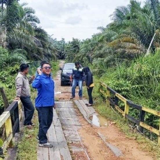 Dewan Minta Jembatan Miring di Desa Sungai Pakit Segera Dibenahi