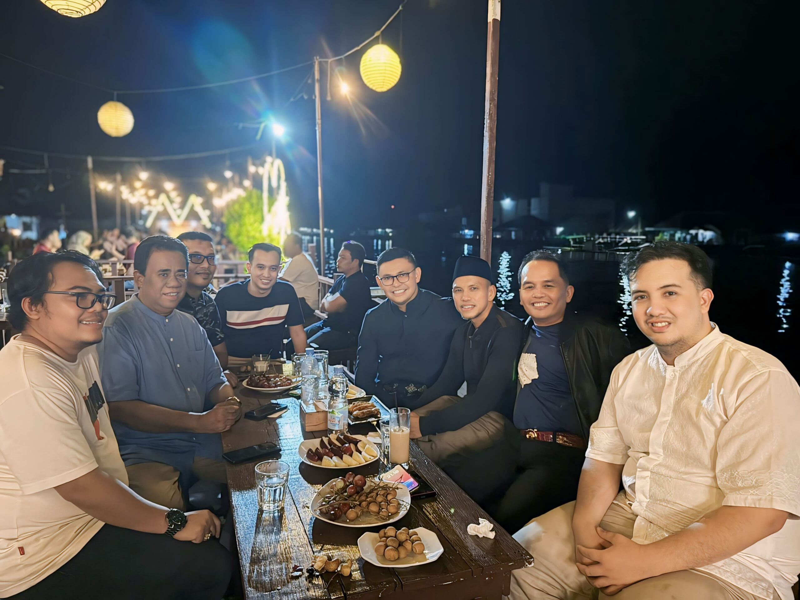 Sejumlah Politisi Kalteng dan Kobar Bertemu di Tepi Arut Pangkalan Bun, Pilkada?