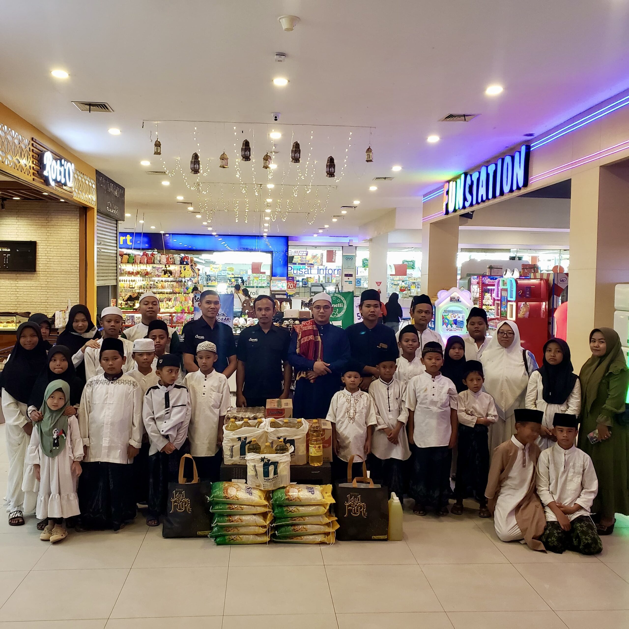 Berbagi Berkah Ramadan 2024, Citimall Pangkalan Bun Ajak Anak Yatim Piatu Buka Puasa Bersama