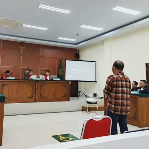 Hakim Vonis Bebas 3 Terdakwa Kasus Pembukaan Lahan Sawit di Lamandau