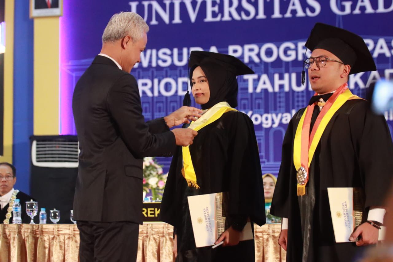 Ketua TP-PKK Kalteng Ivo Sugianto Sabran Resmi Menyandang Gelar Master of Arts UGM