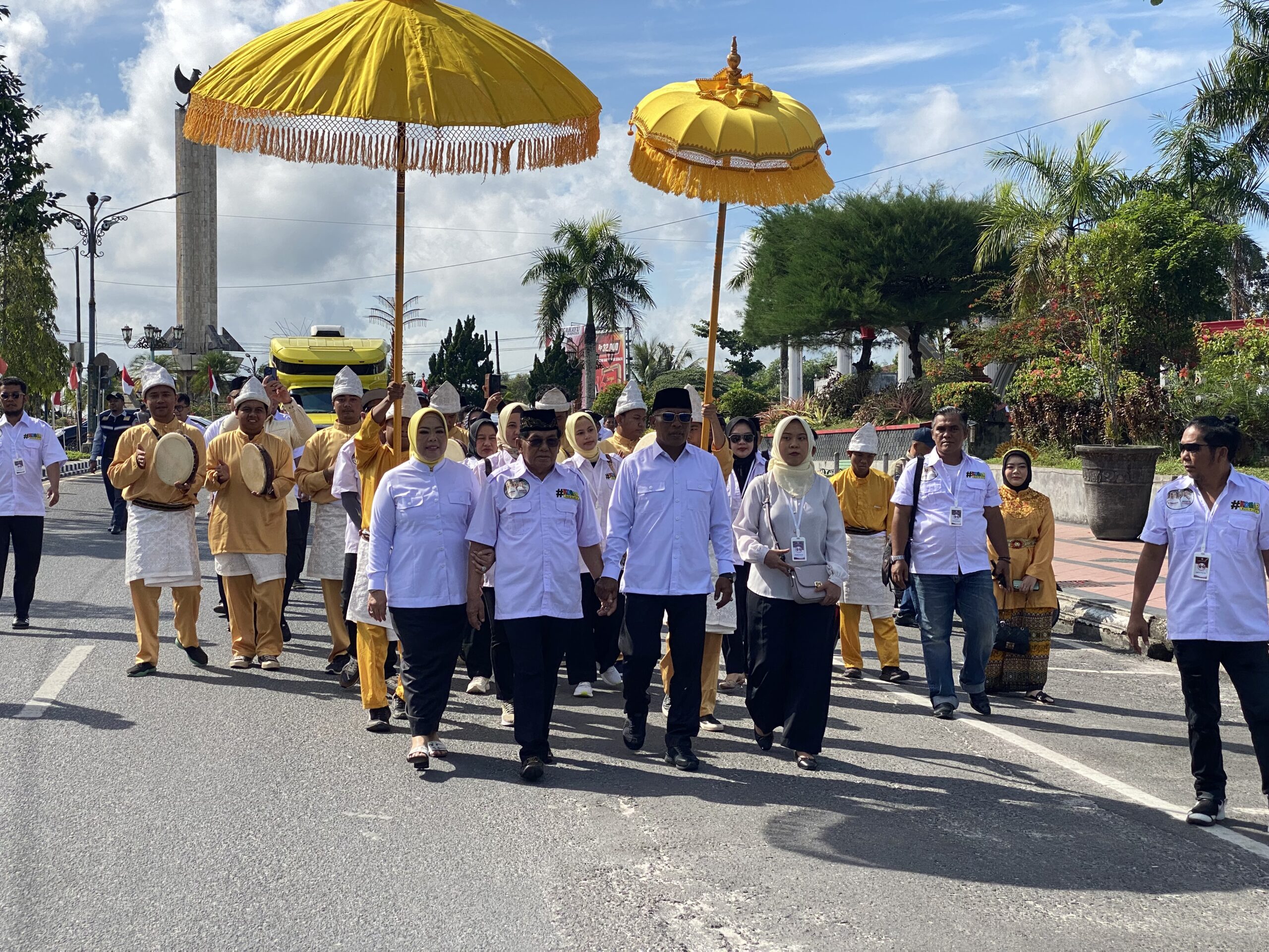 Paslon Nurhidayah-Suyanto Daftar ke KPU Kobar