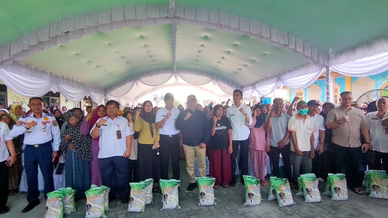 Pemprov Kalteng Adakan Pasar Murah Berkah di Masjid Ainul Yaqin Katingan
