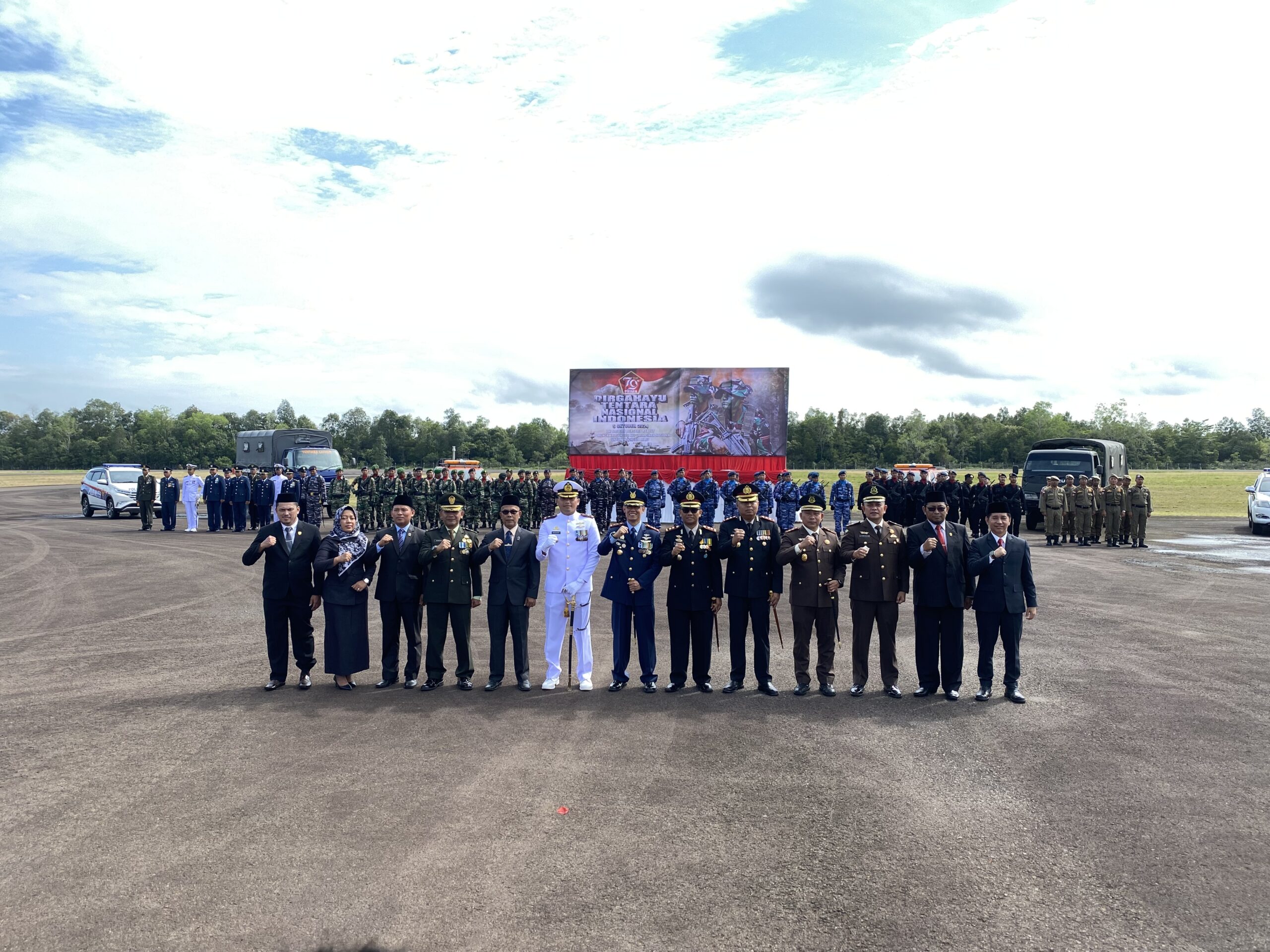 Tiga Matra TNI Laksanakan Upacara HUT TNI ke-79 di Lanud Iskandar Pangkalan Bun