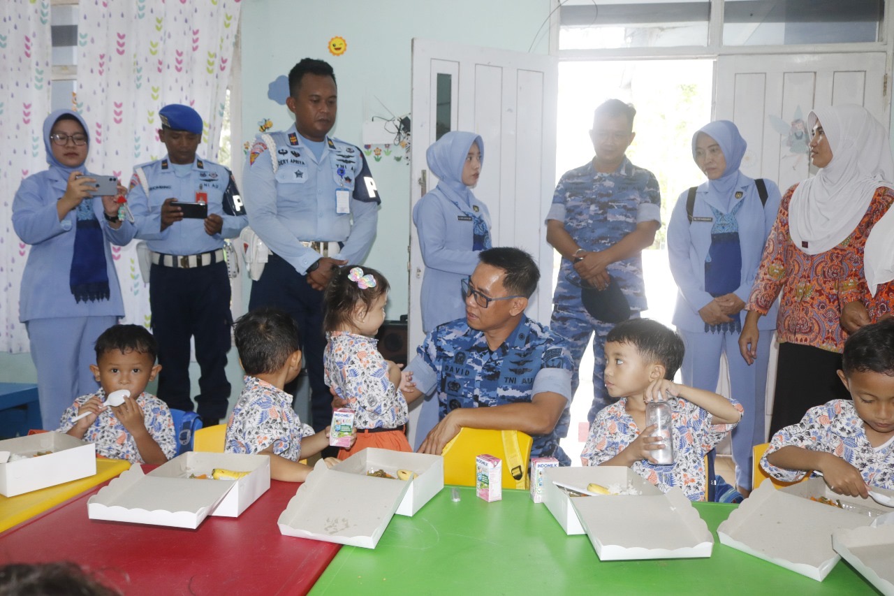 Lanud Iskandar Dukung Program Pemerintah dengan Gelar Makan Siang Bergizi Gratis