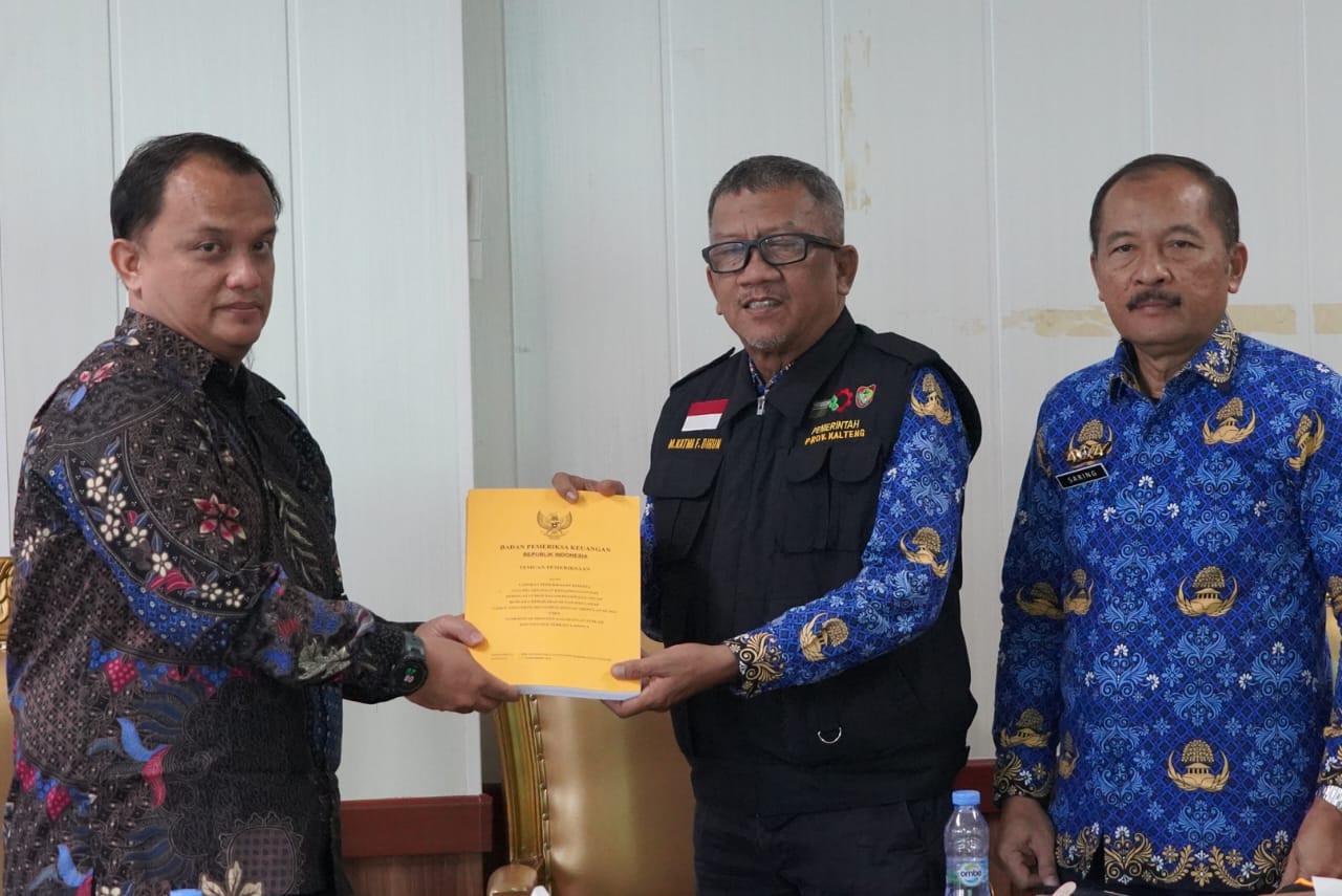 Plt. Sekda H. M Katma F. Dirun Hadiri Exit Meeting atas Pemeriksaan Kinerja Penanggulangan Bencana Tahun 2024 bersama BPK RI Perwakilan Kalteng