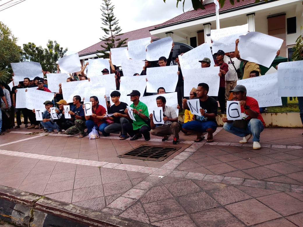 Masyarakat Adat Tuntut Keadilan untuk Kades Tempayung