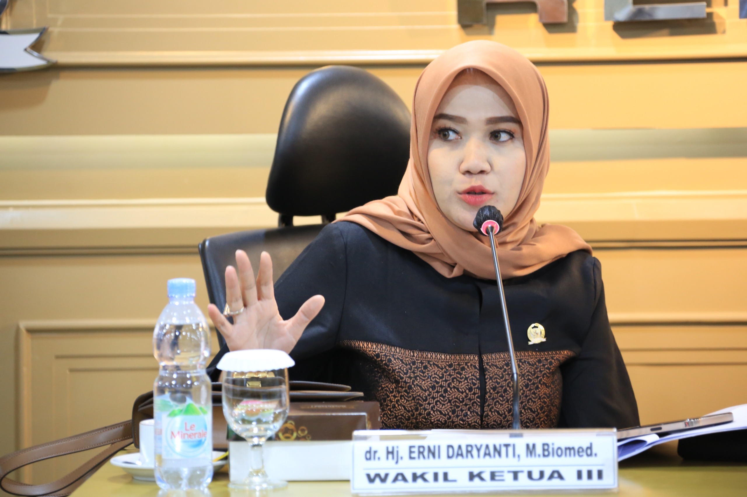Wakil Ketua Komite III DPD RI, dr. Hj. Erni Daryanti Dorong Pembentukan Kementerian Haji dan Umrah