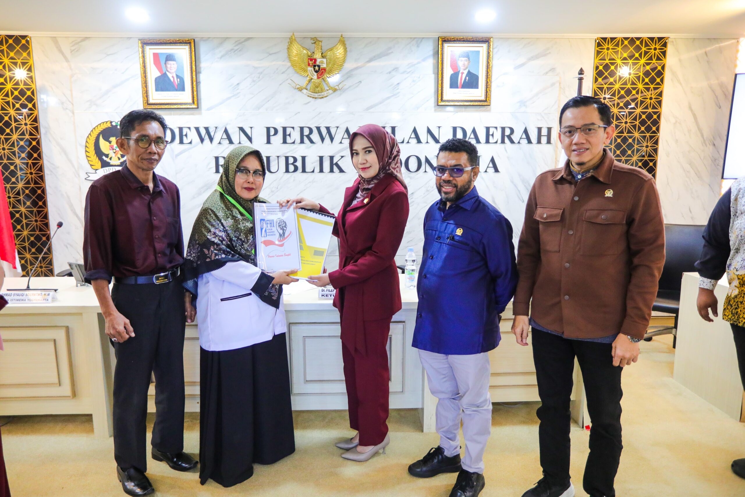Komite III DPD RI Terima Audiensi Forum Honorer Indonesia, Bahas Solusi untuk Tenaga Honorer Nasional