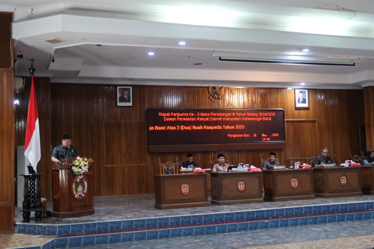 Seluruh Fraksi DPRD Kobar Sepakati Dua Ranperda Usulan Pemda