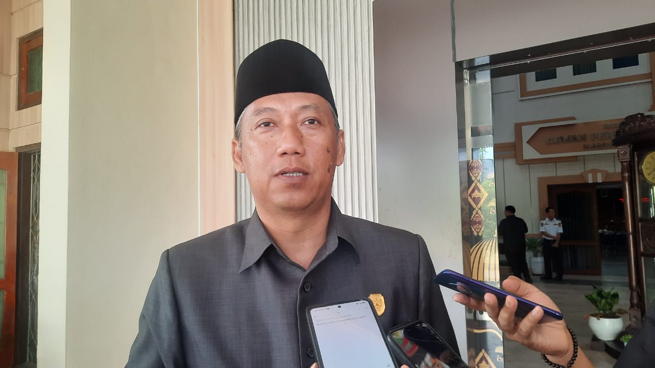 Retail Modern Dilarang Buka 24 Jam, DPRD Kobar Minta Pemda Tahan Diri Berikan Izin Baru