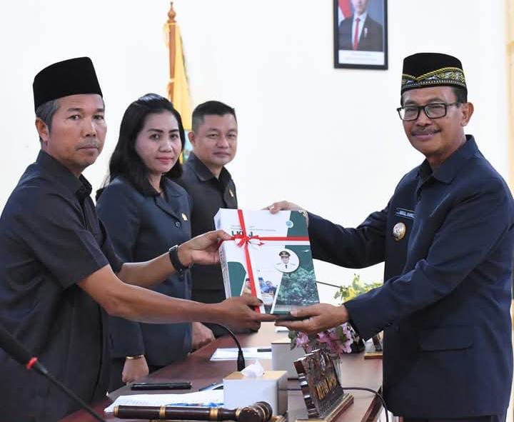 Wabup Abdul Hamid Sampaikan LKPJ Tahun 2024 di DPRD Lamandau