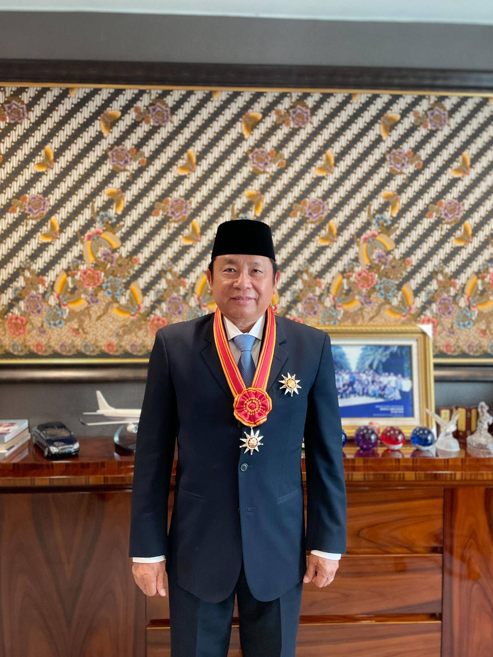 H. Abdul Rasyid AS Terima Tanda Kehormatan Bintang Mahaputra Pratama dari Presiden Prabowo