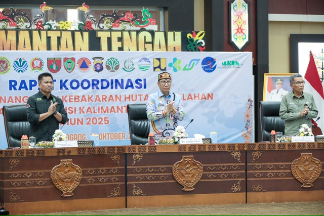 Pemprov Kalteng Tegaskan Komitmen Pengendalian Karhutla, Siapkan Strategi Menuju 2026