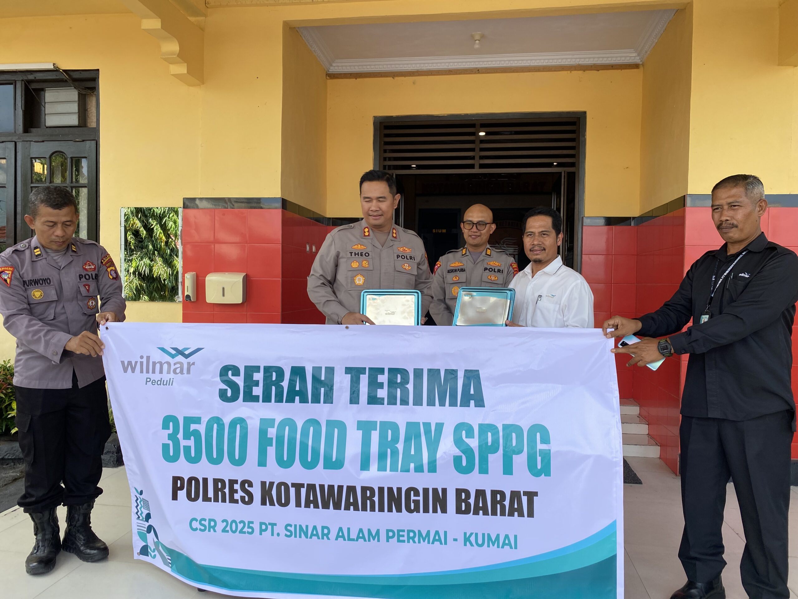 PT SAP Wilmar Group Salurkan 3.500 Food Tray untuk Dukung Program MBG di Kobar