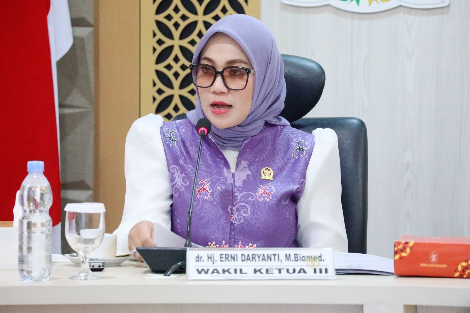 Dorong Penguatan Riset Gambut dan Pendidikan, dr. Hj. Erni Daryanti Hadiri Rapat Kerja Bersama Menteri Pendidikan