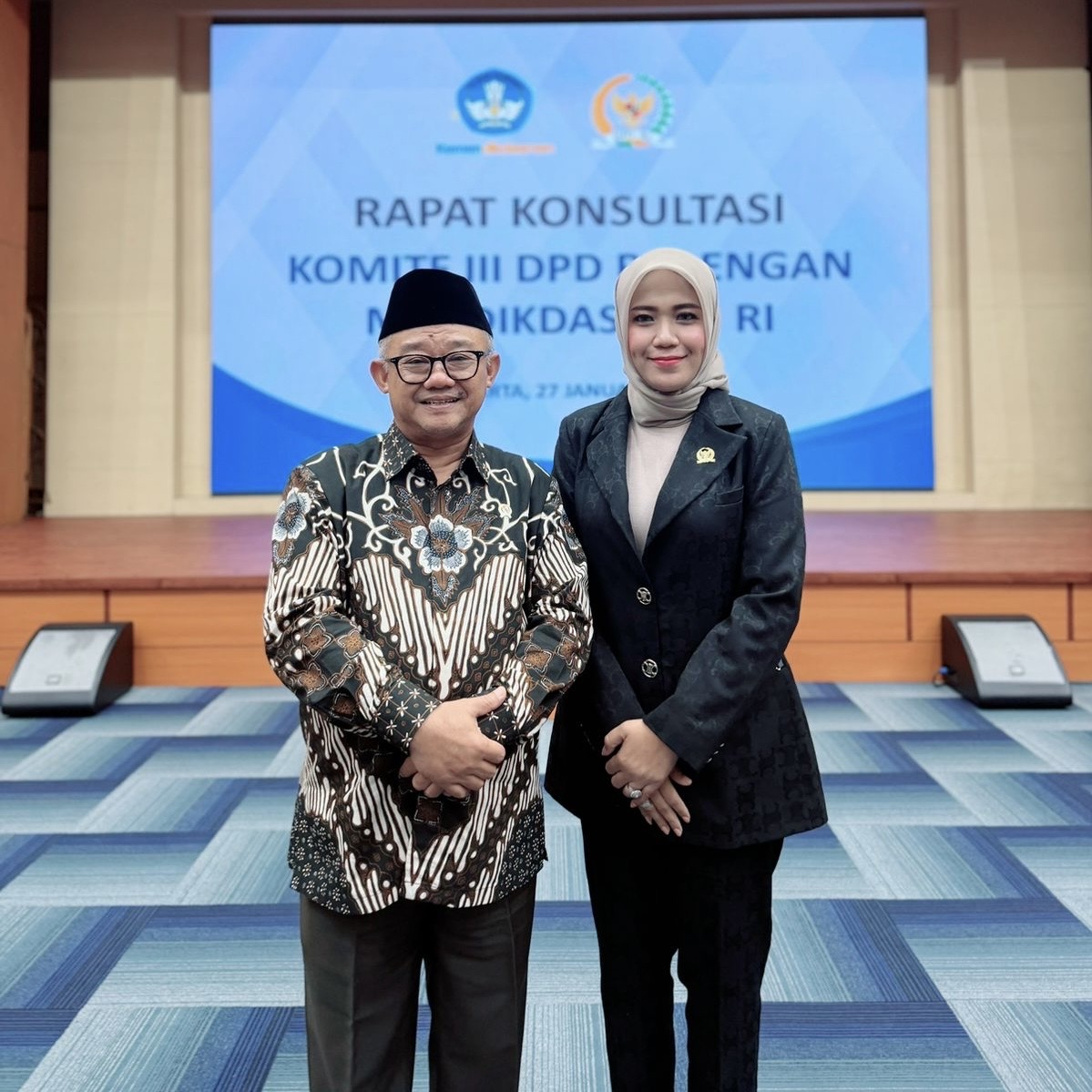 Wujudkan Pemerataan Pendidikan di Kalteng, Senator Erni Daryanti Salurkan Ribuan Beasiswa PIP dan Dorong Revitalisasi Sekolah