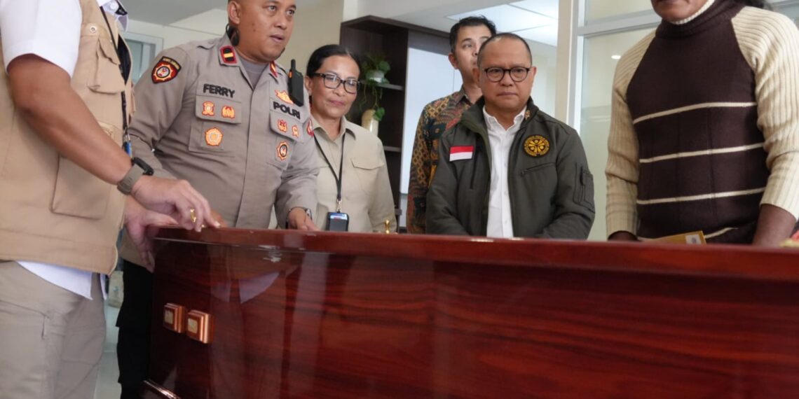 Kisah di Balik Tragedi Kebakaran Apartemen Hong Kong