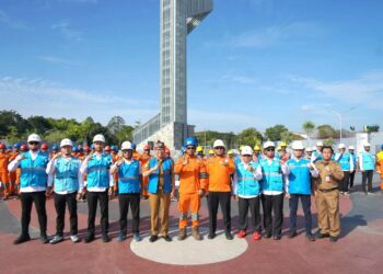 Plt Sekda Kalteng Buka Bakti Karya PDKB PLN UID Kalselteng 2026, Tekankan Keandalan dan Keselamatan Kerja