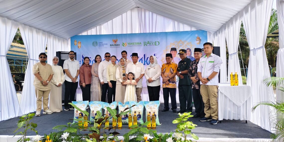 Keluarga H. Abdul Rasyid AS Salurkan Zakat Rp 12 Miliar