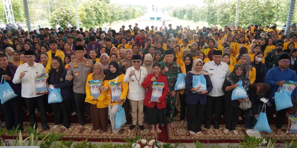 Gubernur Kalteng Buka Pasar Murah Ramadan untuk Mahasiswa, 3.000 Paket Sembako Digratiskan