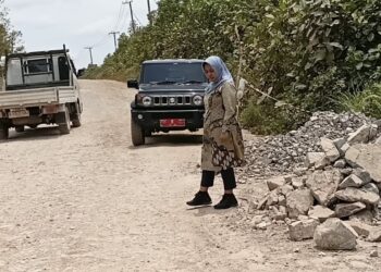Jalan Dusun Sebukat Dikeluhkan, DPRD Kobar Minta Perhatian Pemda