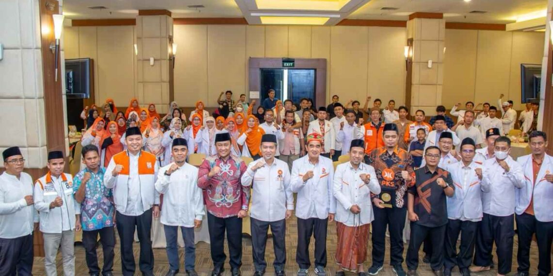 Wagub Kalteng Hadiri Halal Bihalal PKS, Tegaskan Pembangunan Tetap Berjalan di Tengah Penurunan Anggaran