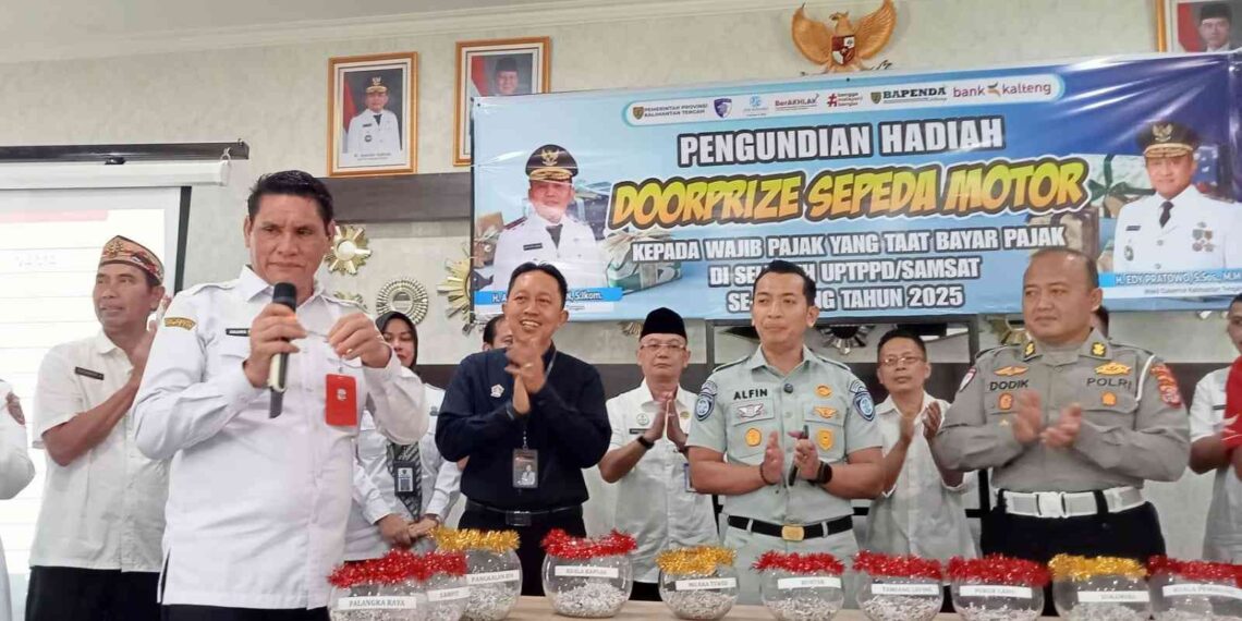 Bapenda Provinsi Kalteng Apresiasi Wajib Pajak Taat melalui Pengundian Doorprize