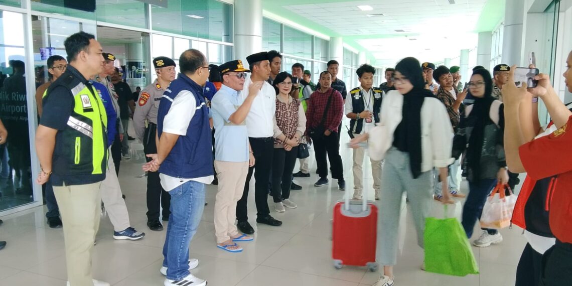 Gubernur Kalteng Tinjau Kesiapan Angkutan Lebaran di Bandara Tjilik Riwut