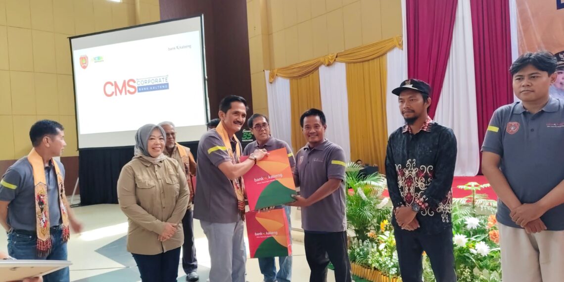 Ketua DPRD Kobar Apresiasi Penerapan Sistem Transaksi Non Tunai Desa Se Kobar
