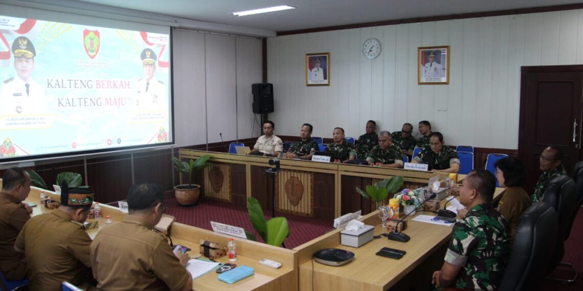 Pj. Sekda Kalteng Terima Audiensi Tim Pokja Staf Ahli Kasad Bahas Pelestarian Hutan dan Ketahanan Wilayah
