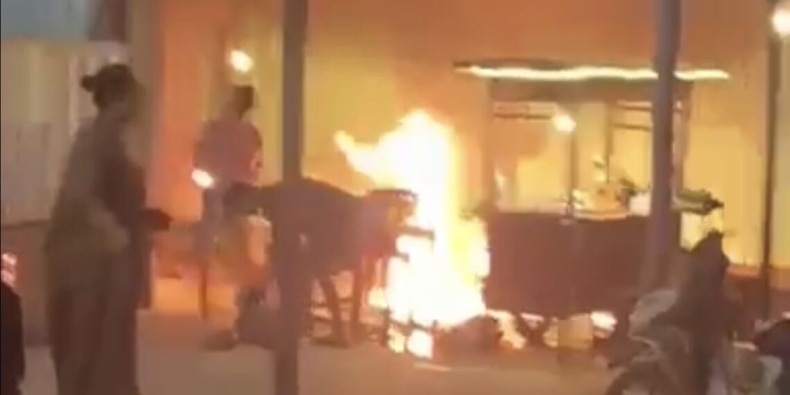 Perempuan Dibakar Mantan Suami di Pangkalan Banteng, Polisi Kejar Pelaku