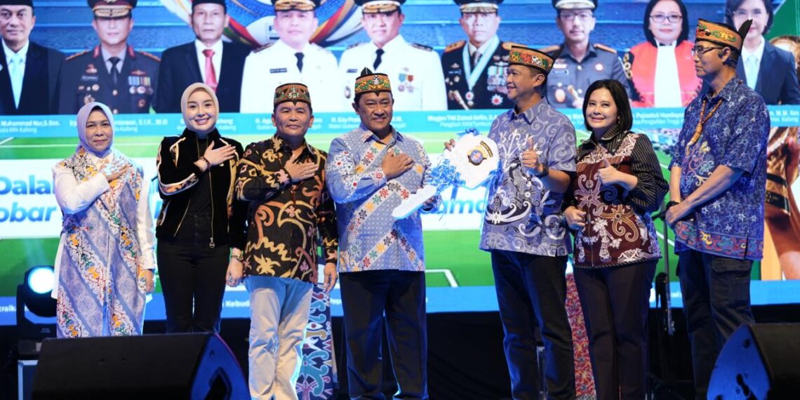 Gubernur Kalteng Resmikan Pos Pengamanan Polisi di Bundaran Besar saat Huma Betang Night