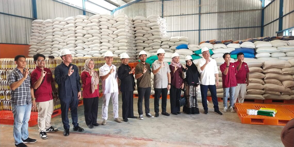 Komisi A DPRD Kobar Pantau Bulog, Pastikan Stok Pangan Aman dan Dorong Serapan Hasil Panen Petani