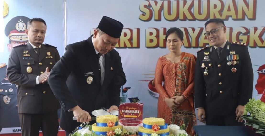 Bupati Masduki Hadiri Syukuran Hari Bhayangkara ke-80, Apresiasi Dedikasi Polri untuk Masyarakat