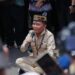 Duduk di Atas Aspal Bersama Warga, Gubernur Agustiar Desak PLN Pulihkan Listrik