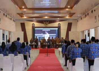 Bupati Sukamara Lantik Sejumlah Pejabat, ASN Diminta Adaptif dan Kuasai AI