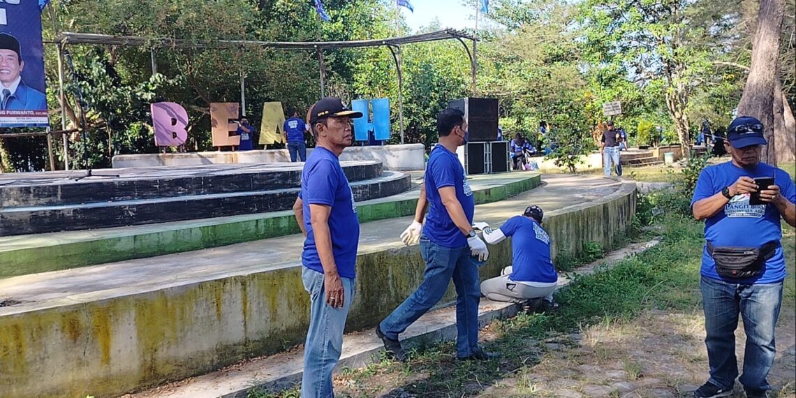 Demokrat Gelar Gerakan Langit Biru di Pantai Kubu, Ajak Masyarakat Jaga Kelestarian Lingkungan