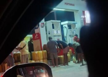 Warga Soroti Pengisian BBM Menggunakan Galon di SPBU Pangkalan Banteng