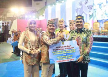 Pemprov Kalteng Salurkan Hibah Starlink untuk Percepat Akses Internet hingga Pelosok 