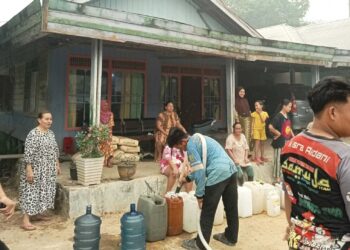 Kemarau Melanda, Pemprov Kalteng Distribusikan 86.200 Liter Air Bersih ke Enam Daerah