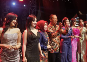Penutupan Sukamara Expo 2026 Semakin Meriah, Bupati dan Ketua TP-PKK Larut Bersama Masyarakat