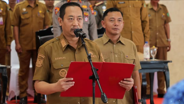 Bupati Masduki Minta Pejabat Baru Berikan Pelayanan Cepat dan Tepat