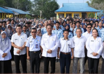 Seragam Sekolah Gratis Jadi Upaya Pemkab Sukamara Ringankan Beban Orang Tua