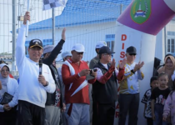 Perdana Digelar, Bupati Masduki Launching Car Free Day di Kuala Jelai