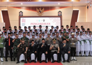 Bupati Masduki Kukuhkan Paskibraka Sukamara Tahun 2026