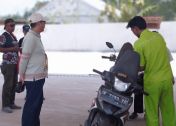 Bupati Sukamara Pantau Pasokan BBM di SPBU Lupu