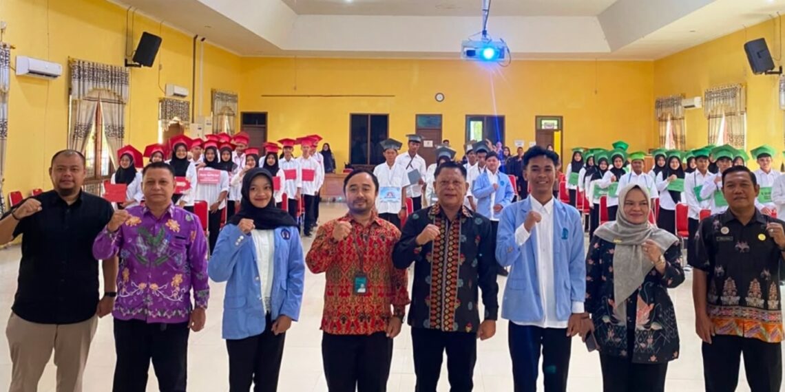 Wakil Bupati Nur Efendi Beri Motivasi Mahasiswa Baru di Sukamara