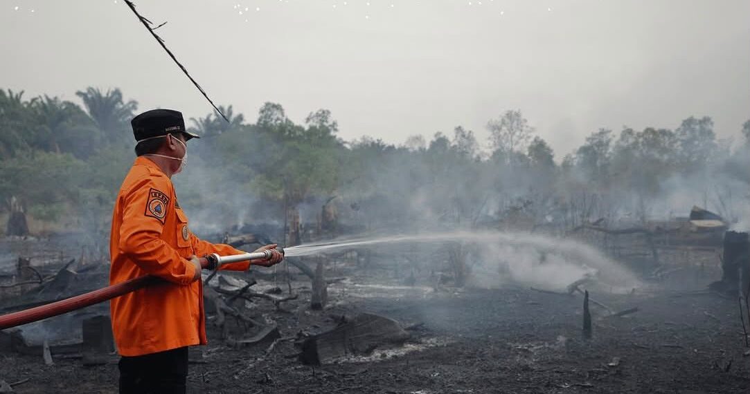 Bupati Sukamara Turun Langsung Pantau Pemadaman Karhutla, Beri Dukungan untuk Satgas